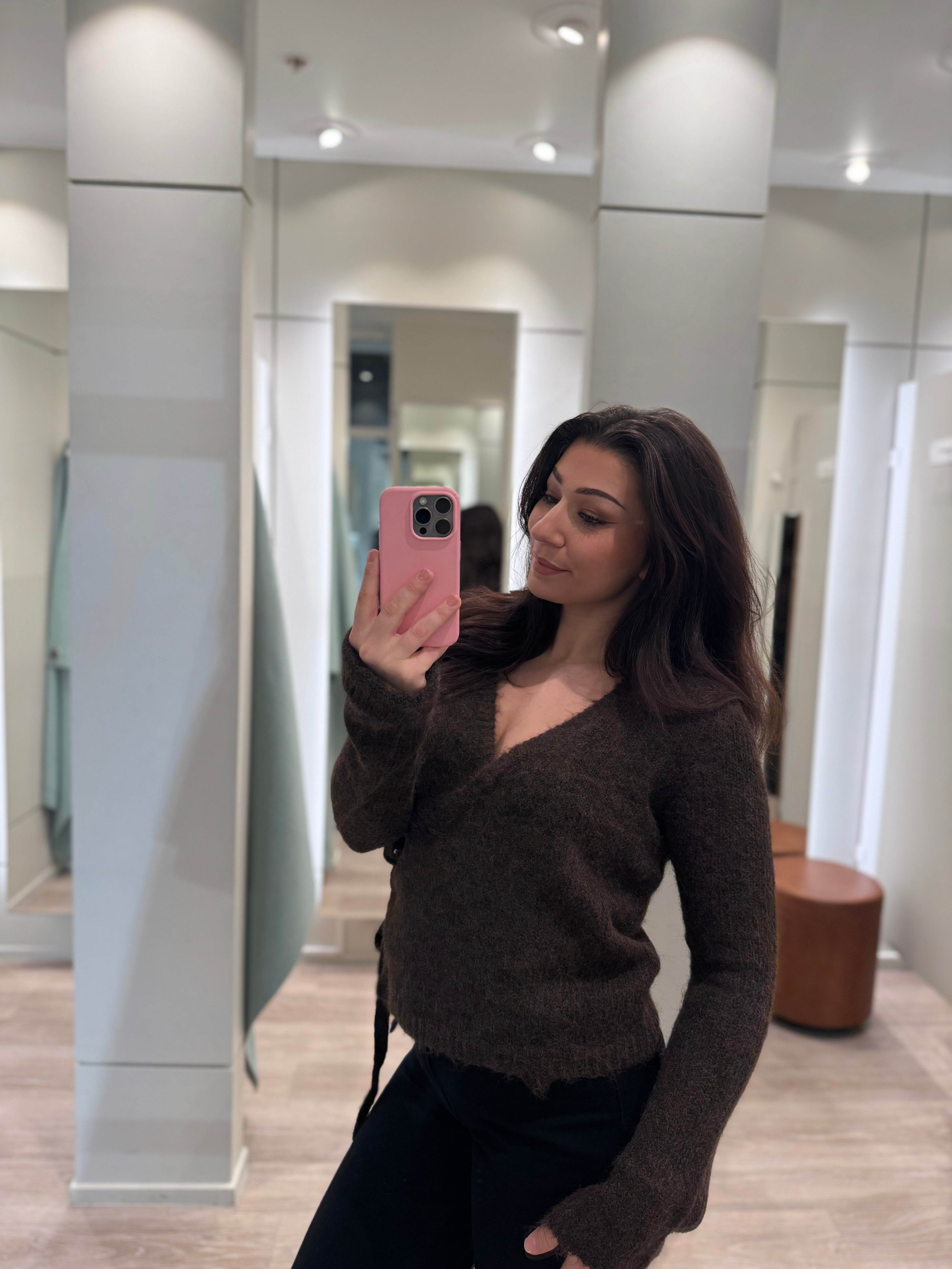 NMSUTTON Knit Top - Delicioso